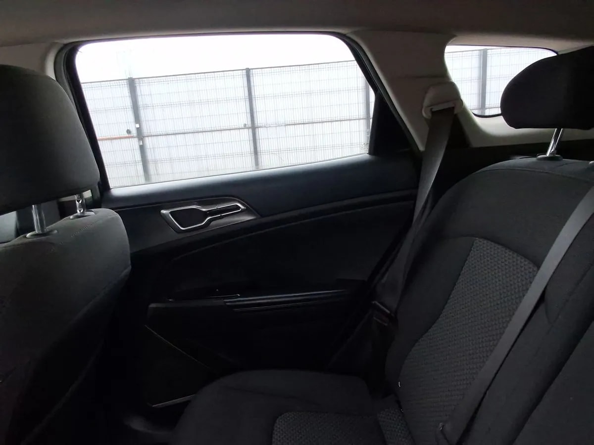 Kia Sportage 2.0 Ex Benc 2wd 6at 5p año 2023