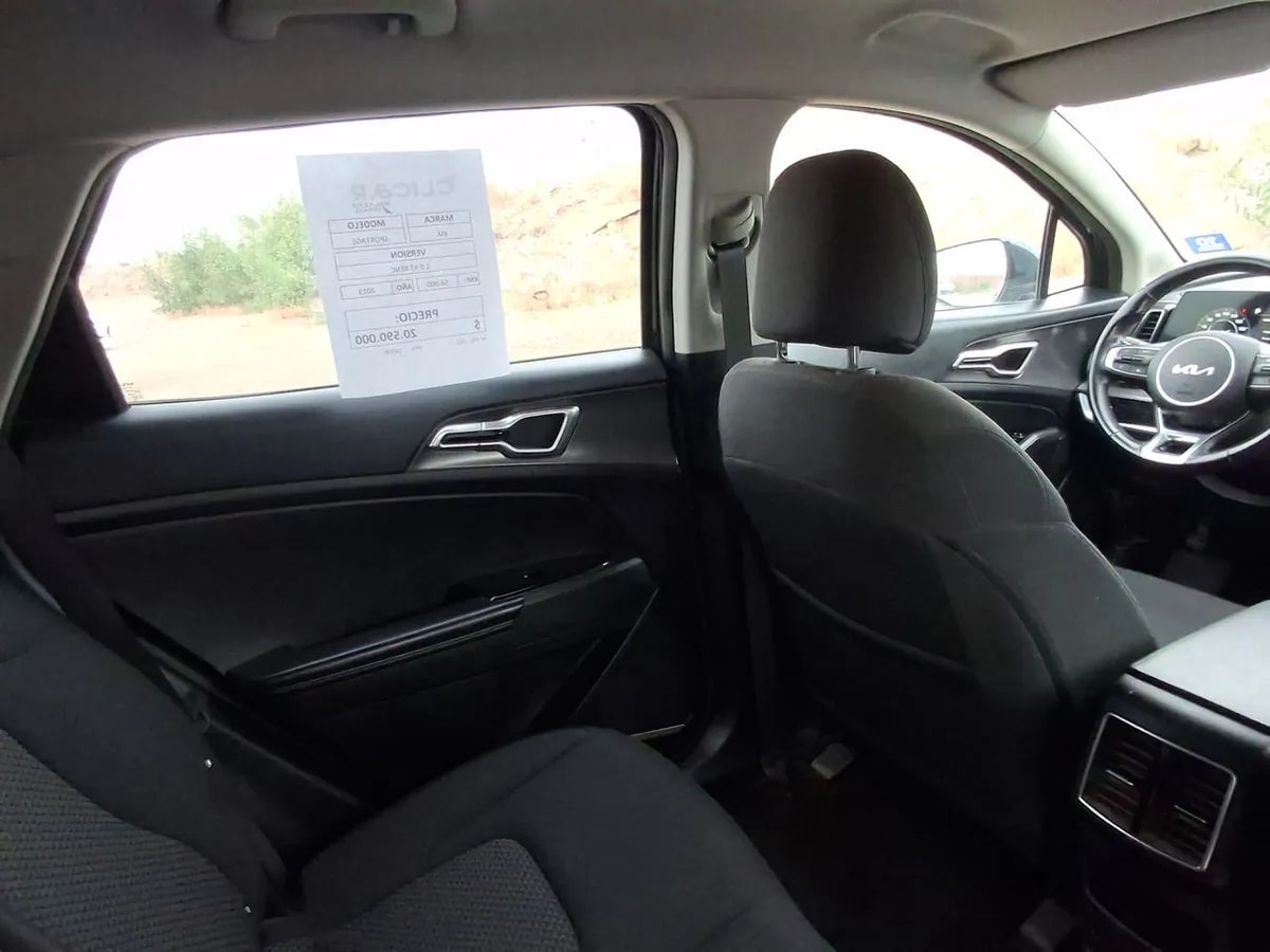 Kia Sportage 2.0 Ex Benc 2wd 6at 5p año 2023
