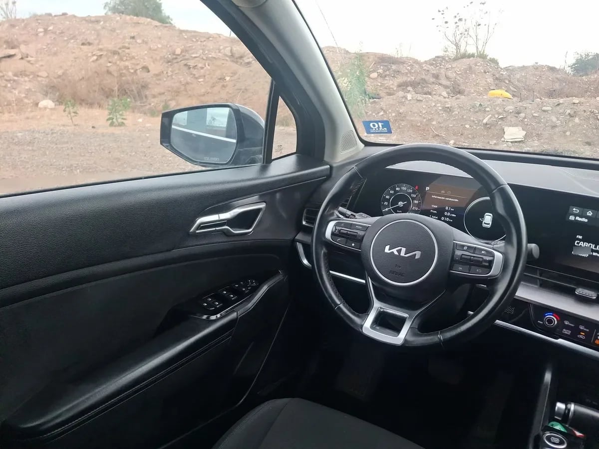 Kia Sportage 2.0 Ex Benc 2wd 6at 5p año 2023