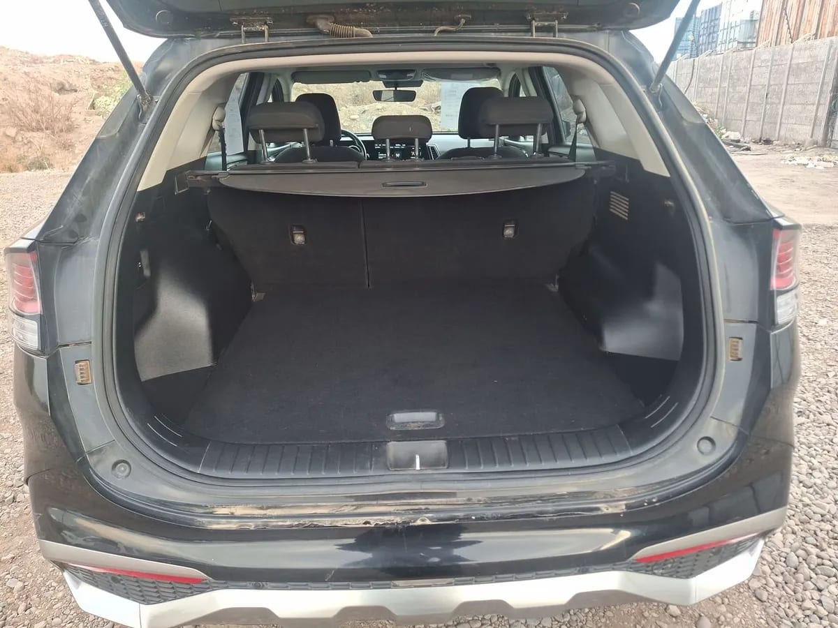 Kia Sportage 2.0 Ex Benc 2wd 6at 5p año 2023