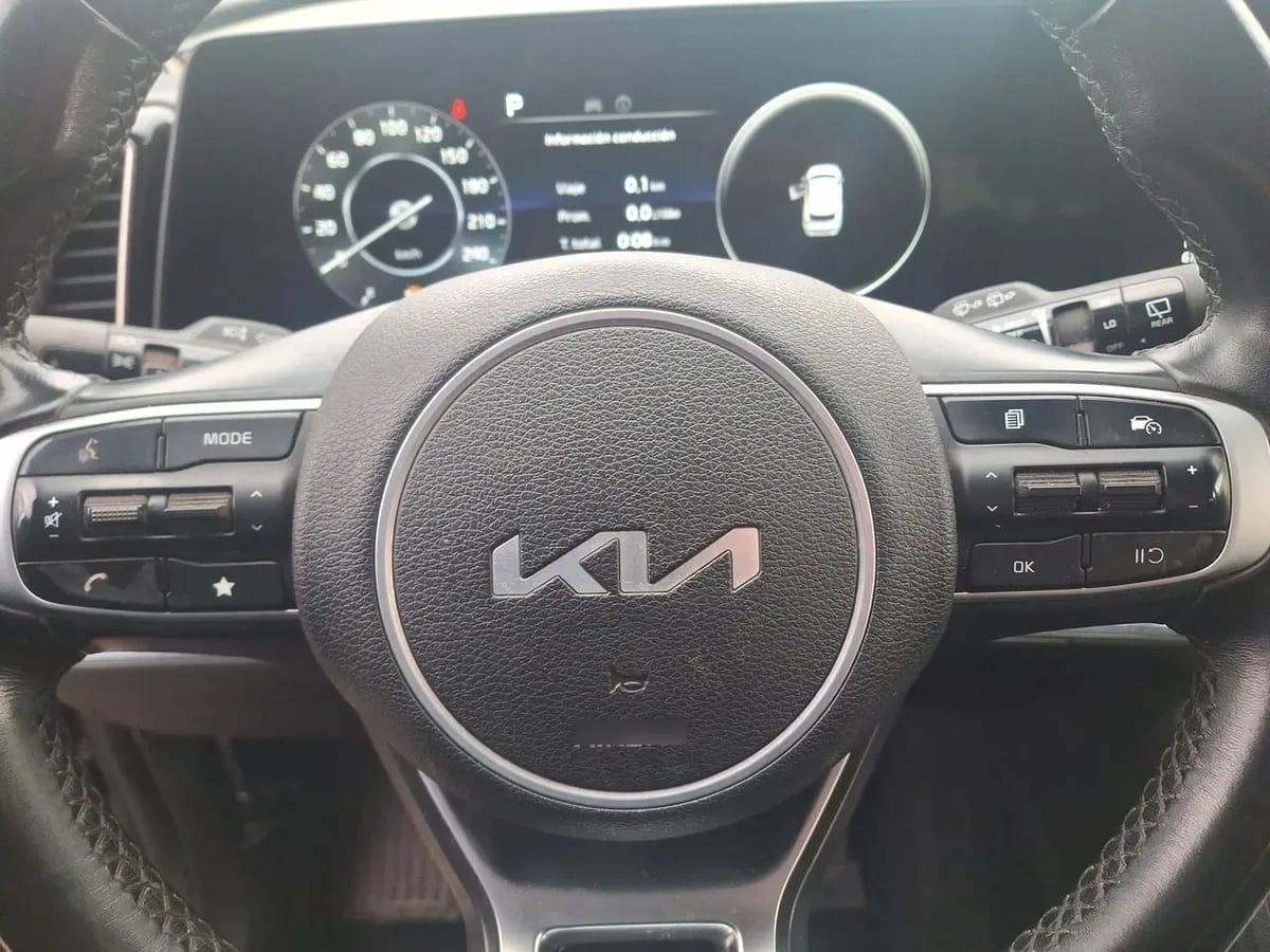 Kia Sportage 2.0 Ex Benc 2wd 6at 5p año 2023