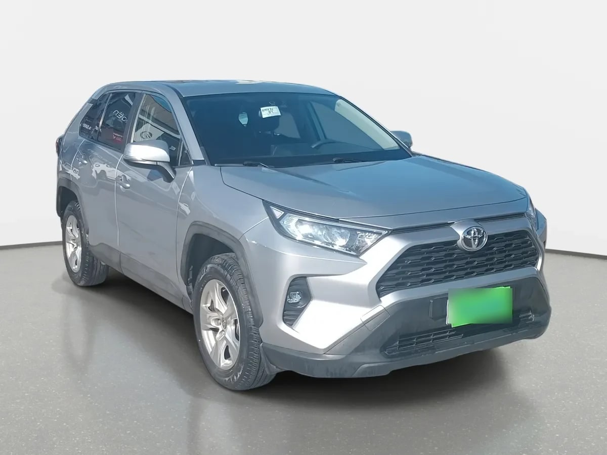 Toyota Rav 4 2.0 Le 4x2 Mt 5p año 2022