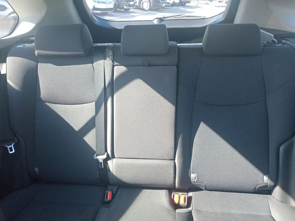 Toyota Rav 4 2.0 Le 4x2 Mt 5p año 2022