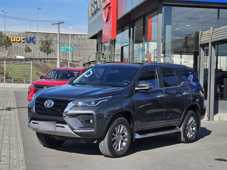 Toyota Fortuner Srx At 2.7 año 2023