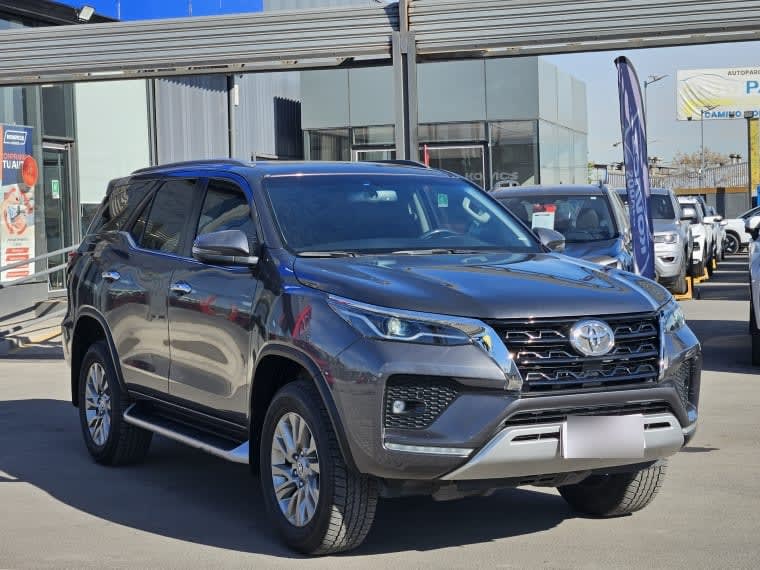 Toyota Fortuner Srx At 2.7 año 2023