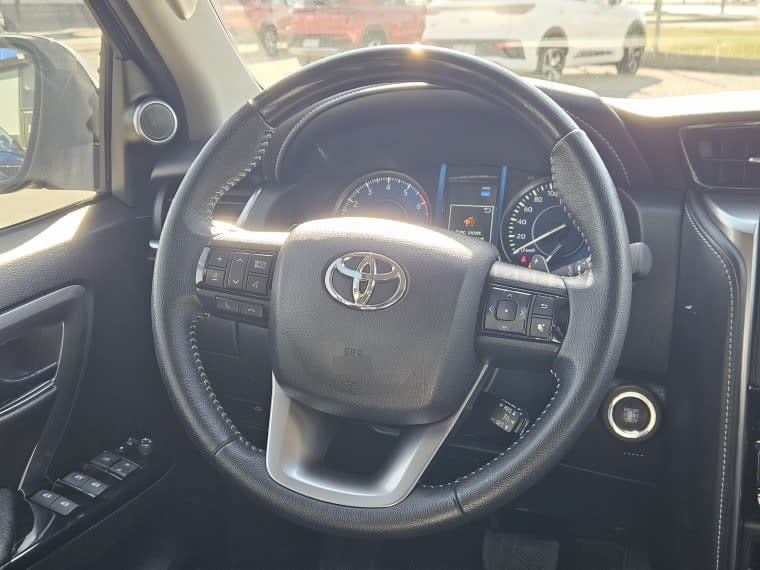 Toyota Fortuner Srx At 2.7 año 2023