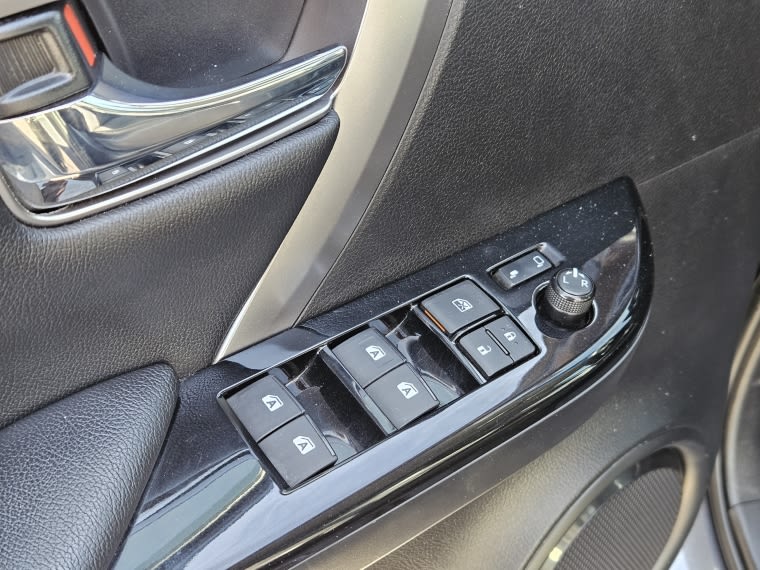 Toyota Fortuner Srx At 2.7 año 2023