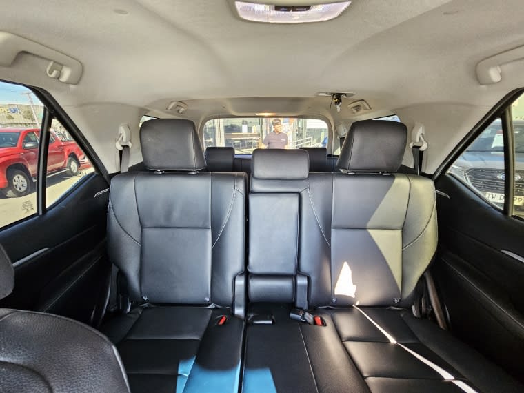 Toyota Fortuner Srx At 2.7 año 2023