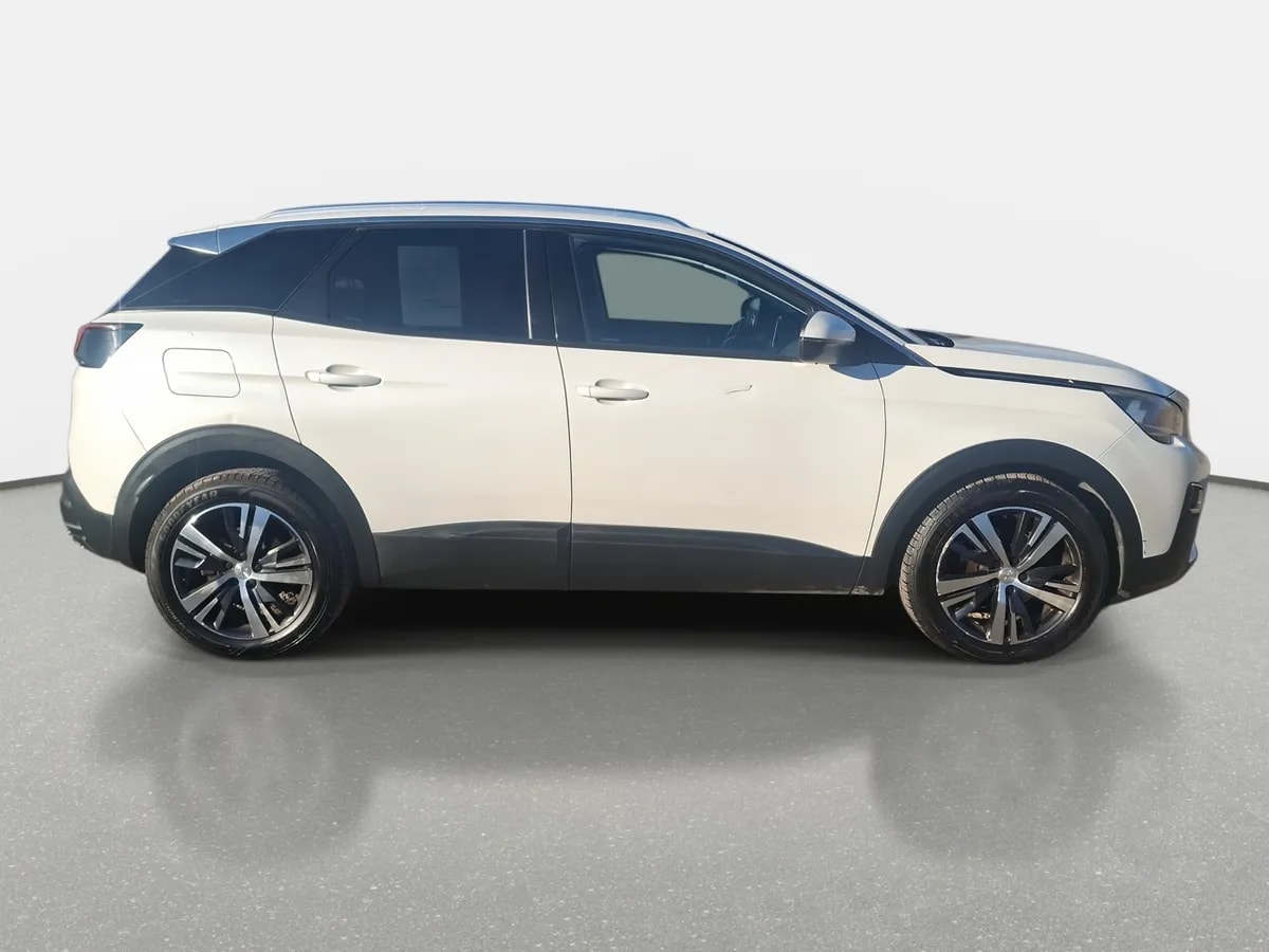 Peugeot 3008 1.5 Active Bluehdi 4x2 130 Mt6 5p año 2019