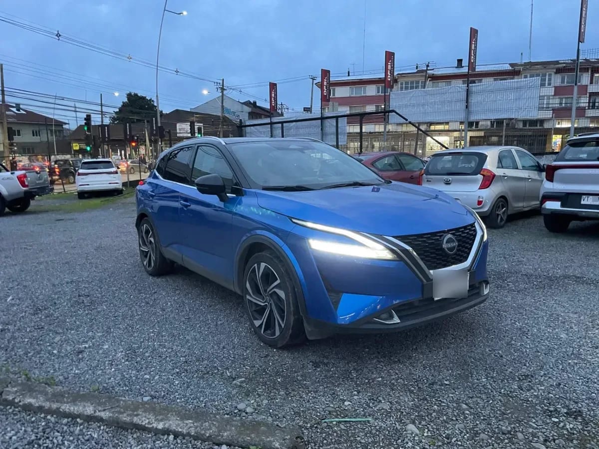 Nissan Qashqai 1.3t Exclusive 4wd Cvt At 5p año 2023