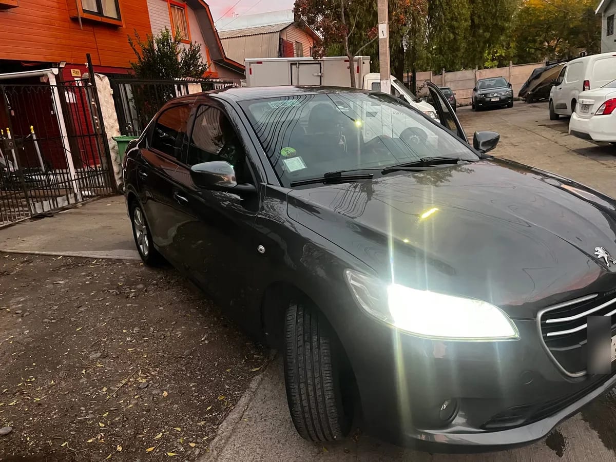Peugeot 301 1.6 Vti 115hp Mt año 2016