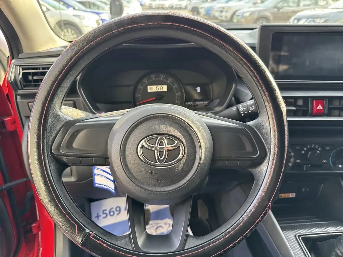 Toyota Raize 1.2 I 4x2 Mt 5p año 2023