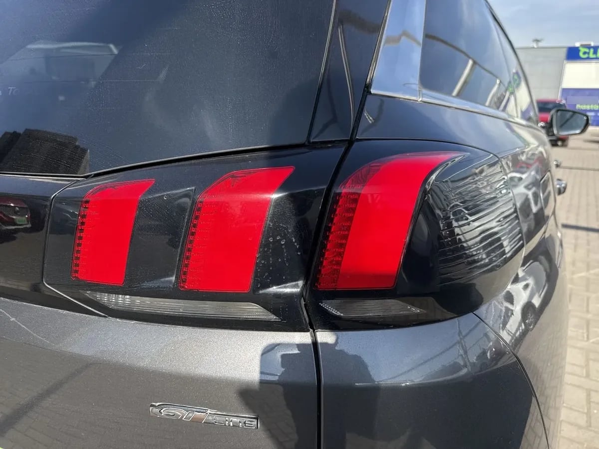 Peugeot 5008 1.6 Gt-Line 4x2 At 5p año 2019