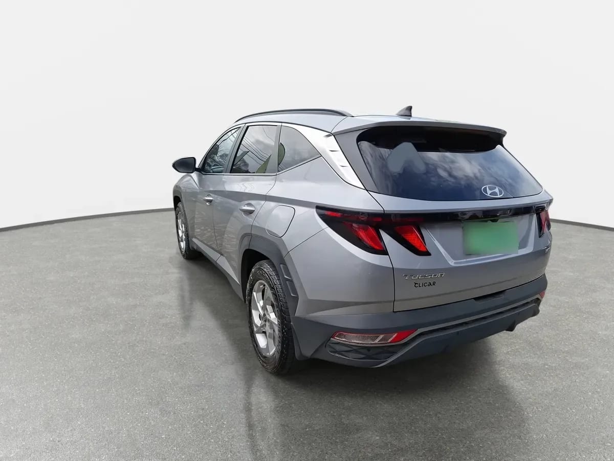 Hyundai Tucson 1.6 Nx4 Plus 2wd At 5p año 2023
