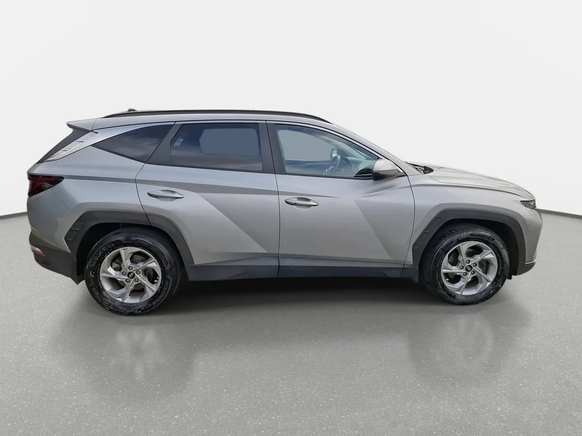 Hyundai Tucson 1.6 Nx4 Plus 2wd At 5p año 2023