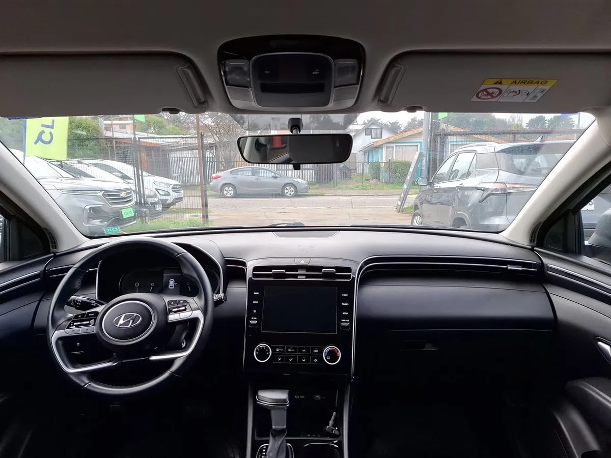 Hyundai Tucson 1.6 Nx4 Plus 2wd At 5p año 2023