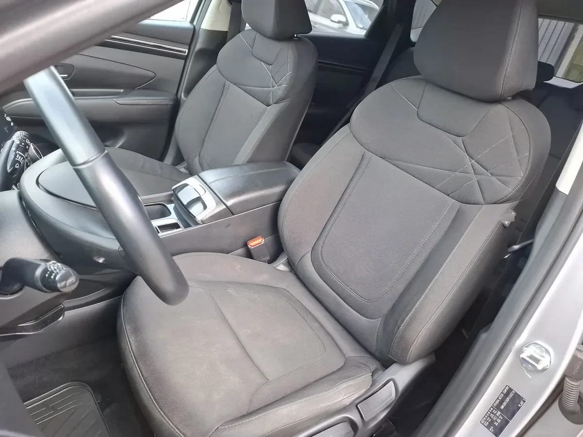 Hyundai Tucson 1.6 Nx4 Plus 2wd At 5p año 2023