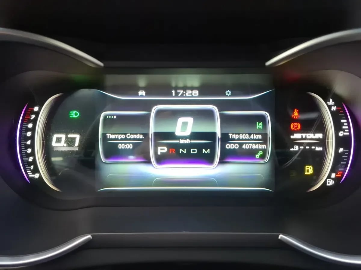 Jetour X70 1.5t Glx 4x2 At 5p año 2023