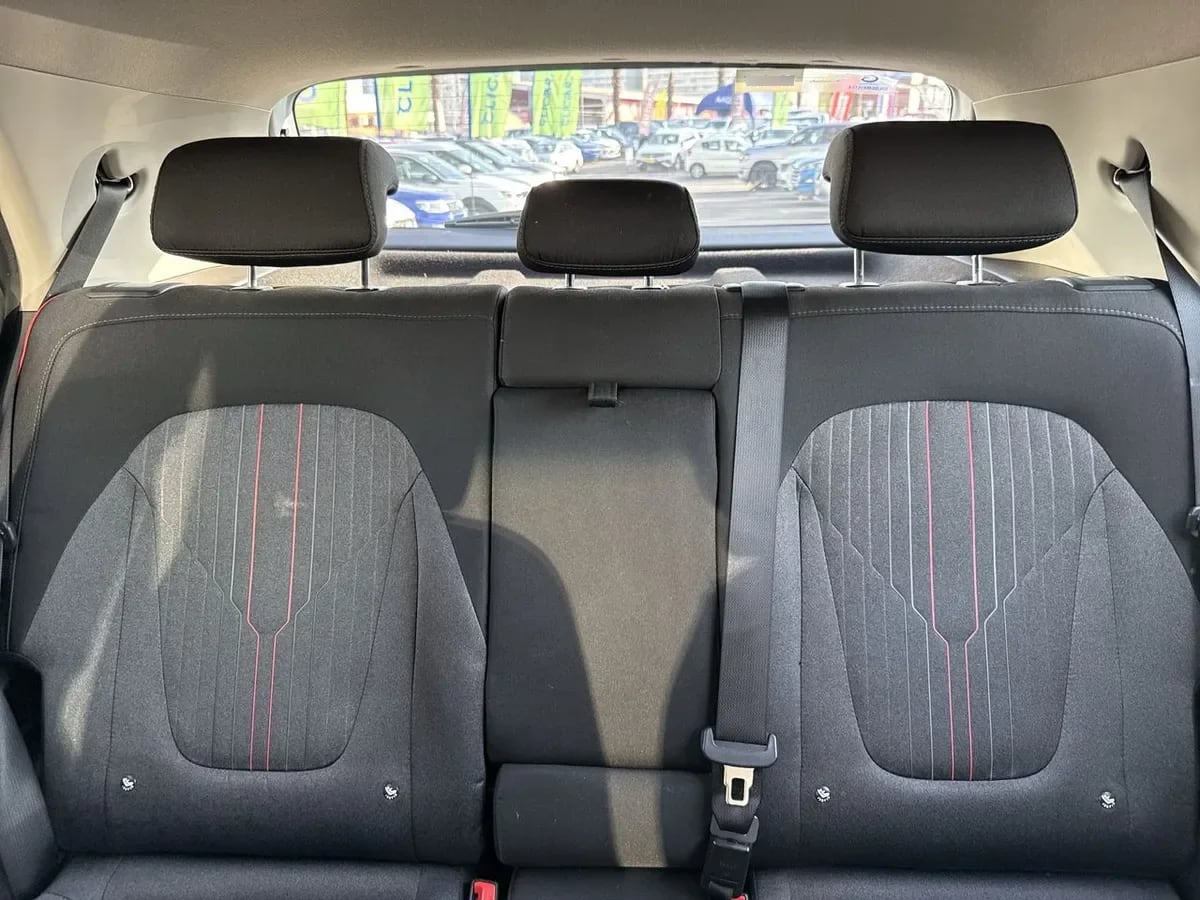 Hyundai Creta 1.5 Plus Su2i 4x2 At 5p año 2023