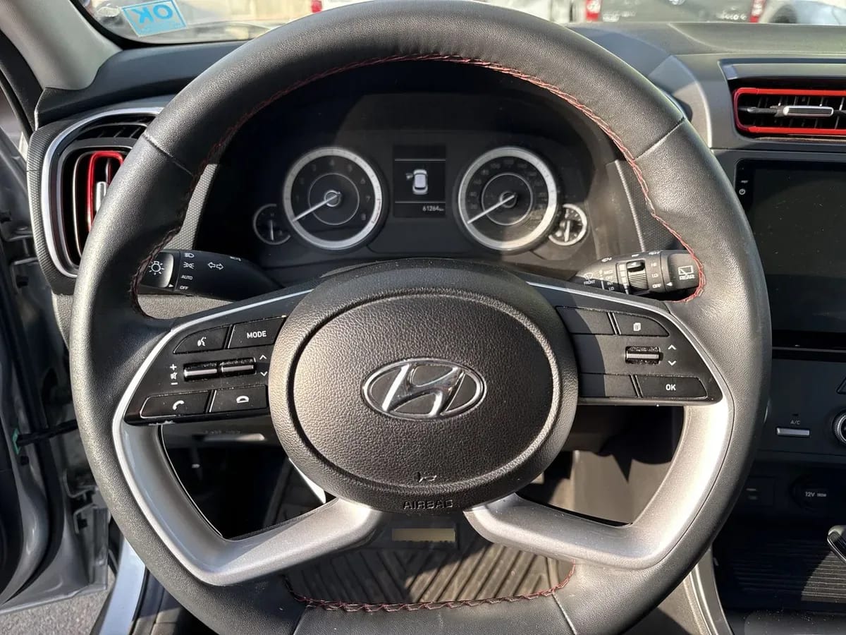 Hyundai Creta 1.5 Plus Su2i 4x2 At 5p año 2023