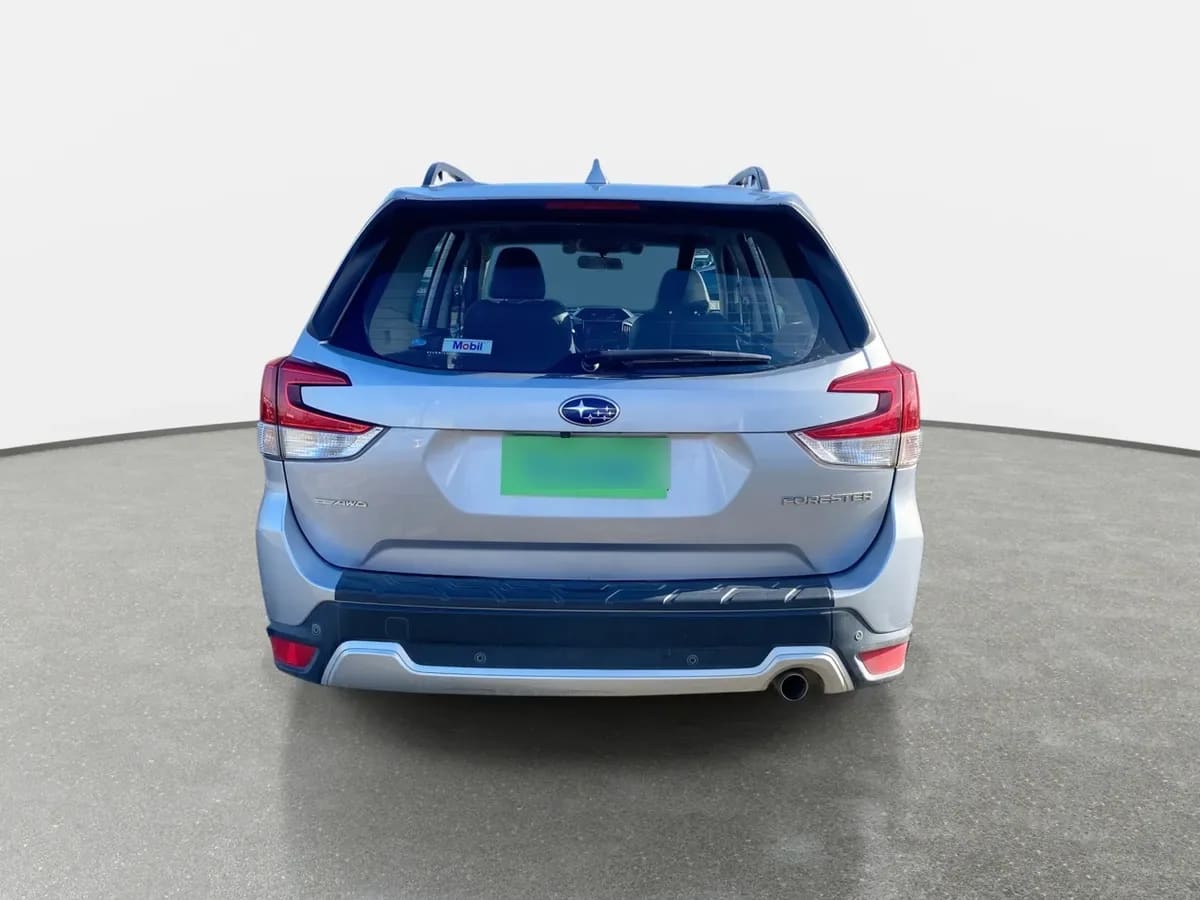 Subaru Forester 2.0i Limited Eyesight Awd At 5p año 2021