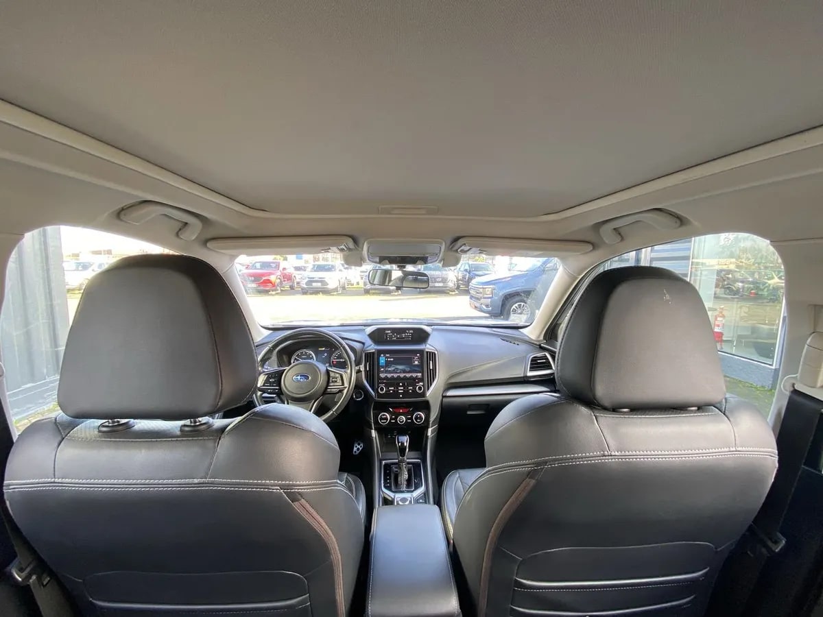 Subaru Forester 2.0i Limited Eyesight Awd At 5p año 2021