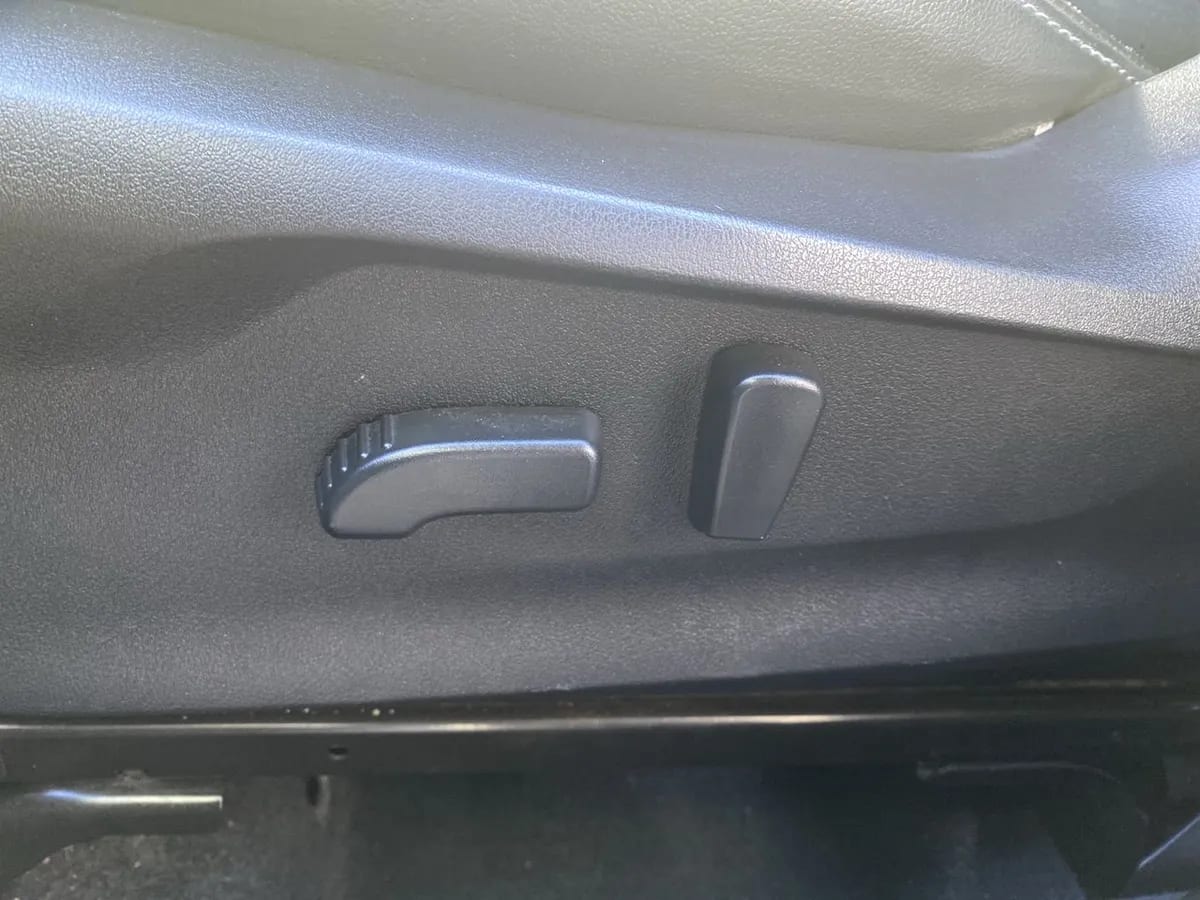 Subaru Forester 2.0i Limited Eyesight Awd At 5p año 2021