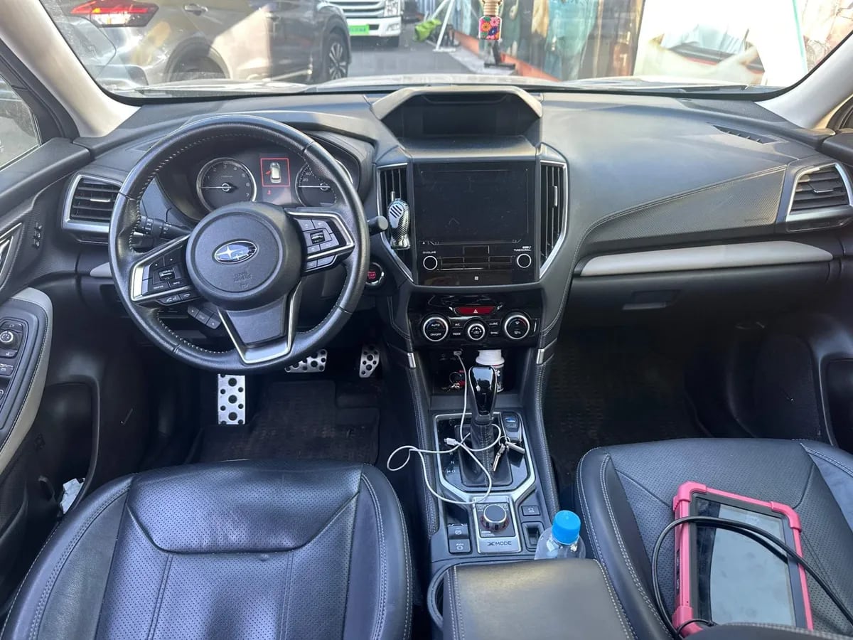 Subaru Forester 2.0i Limited Eyesight Awd At 5p año 2023