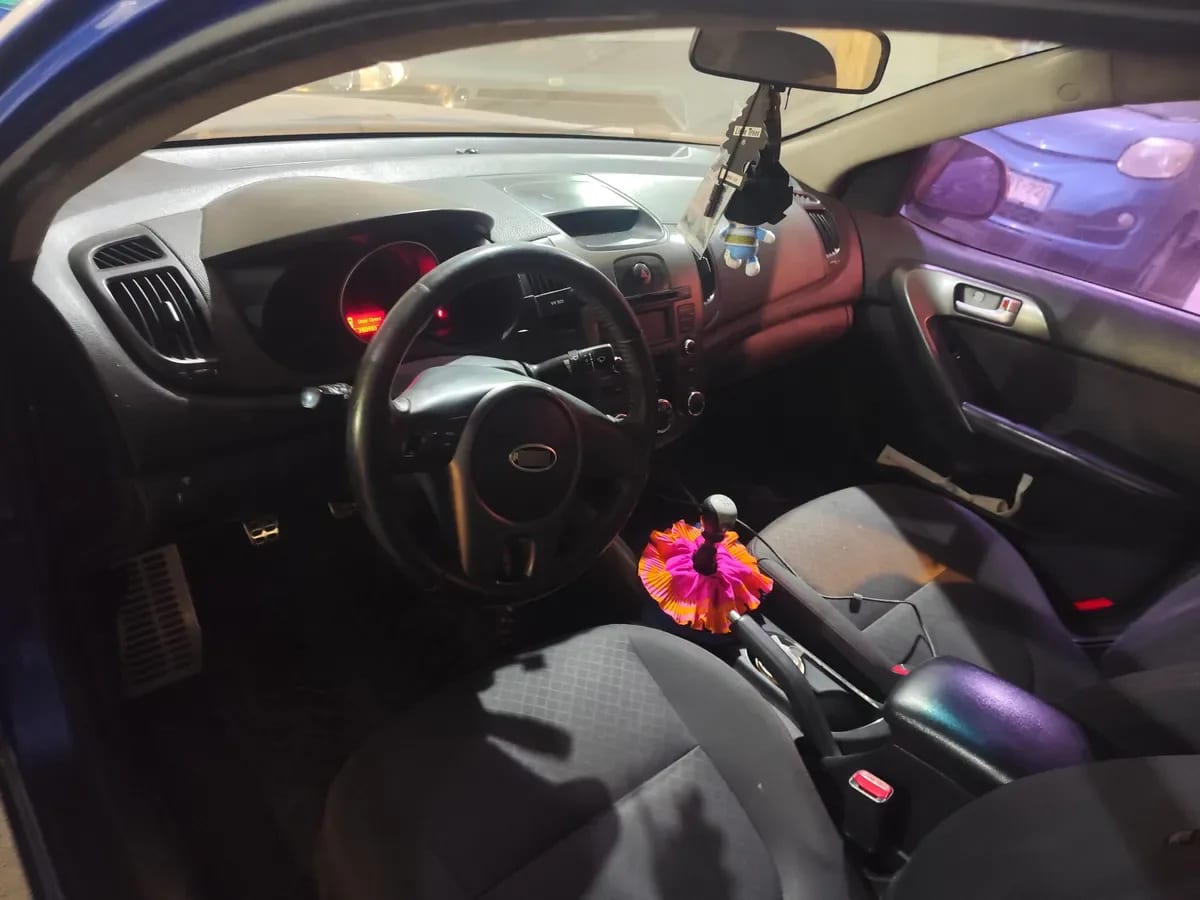 Kia Motors Cerato Cerato C Sx 1.6 Aut A/c Dab año 2011