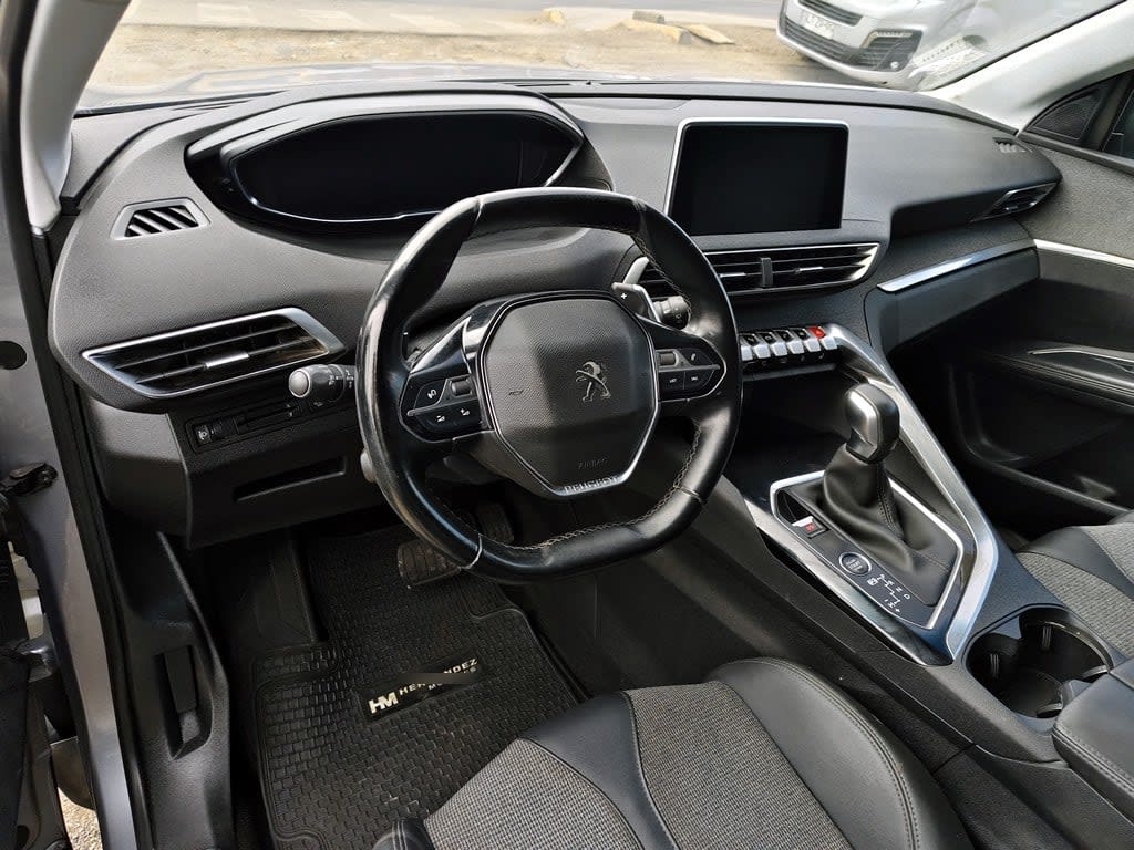 Peugeot 5008 Allure Pack año 2021