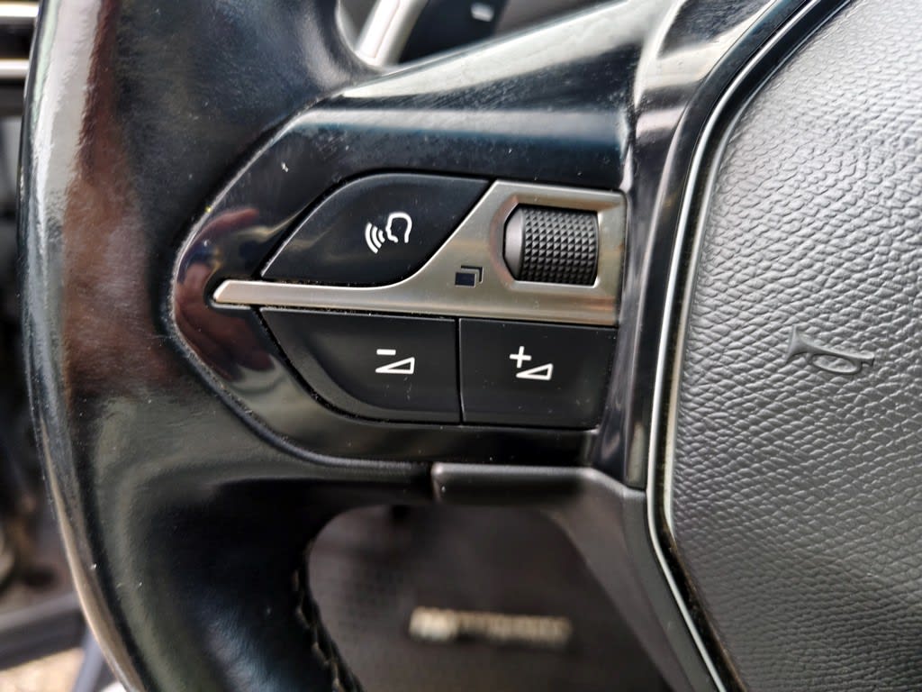 Peugeot 5008 Allure Pack año 2021