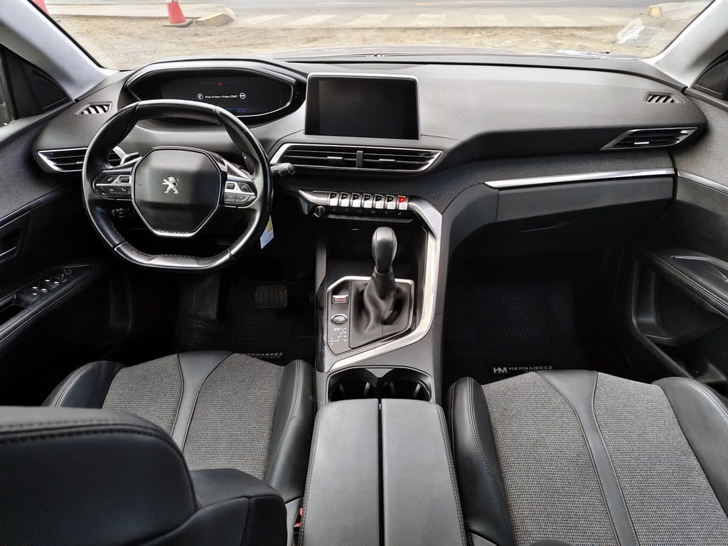 Peugeot 5008 Allure Pack año 2021