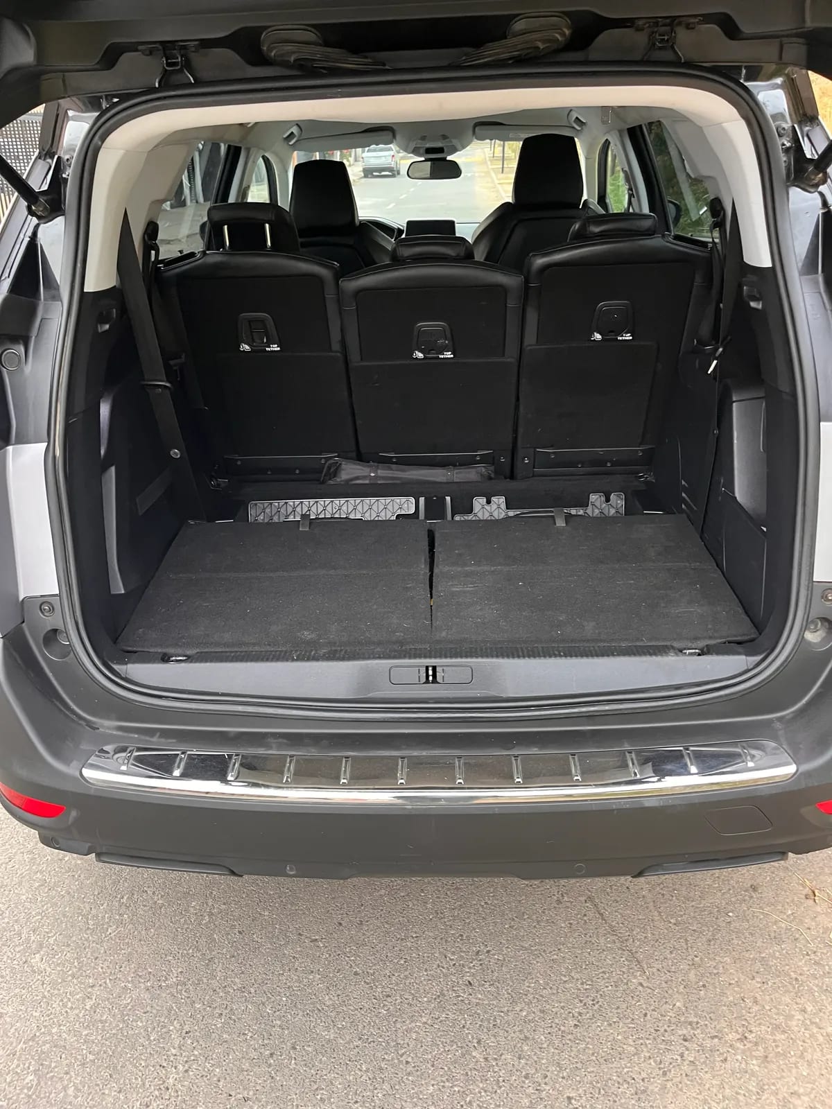 Peugeot 5008 2.0 Allure Bluehdi 150ho E6 Mt Diesel año 2018