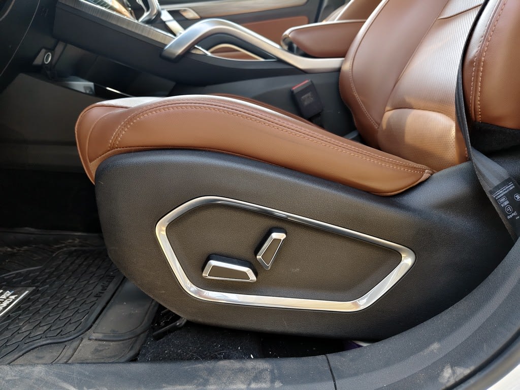 Geely Azkarra Comfort año 2024