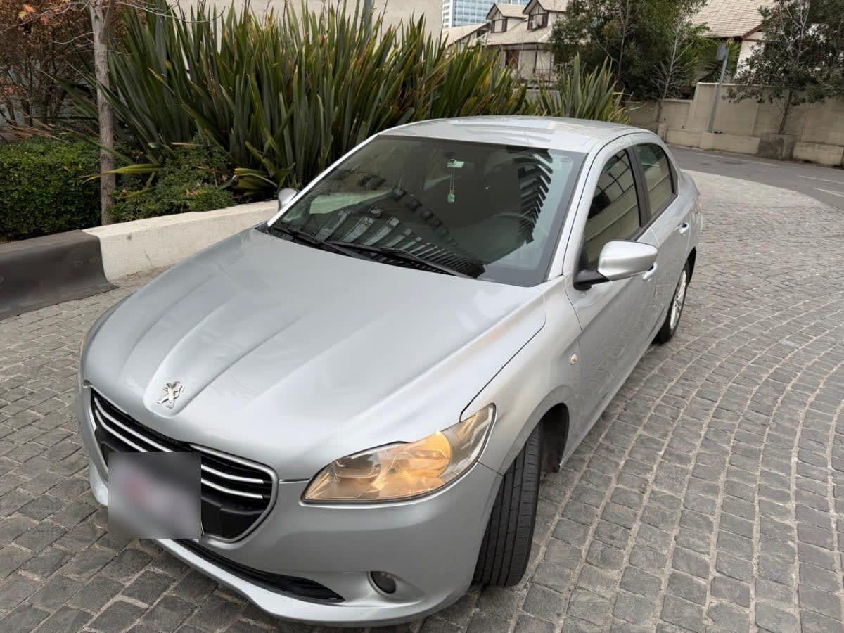 Peugeot 301 Active 1.6 año 2017