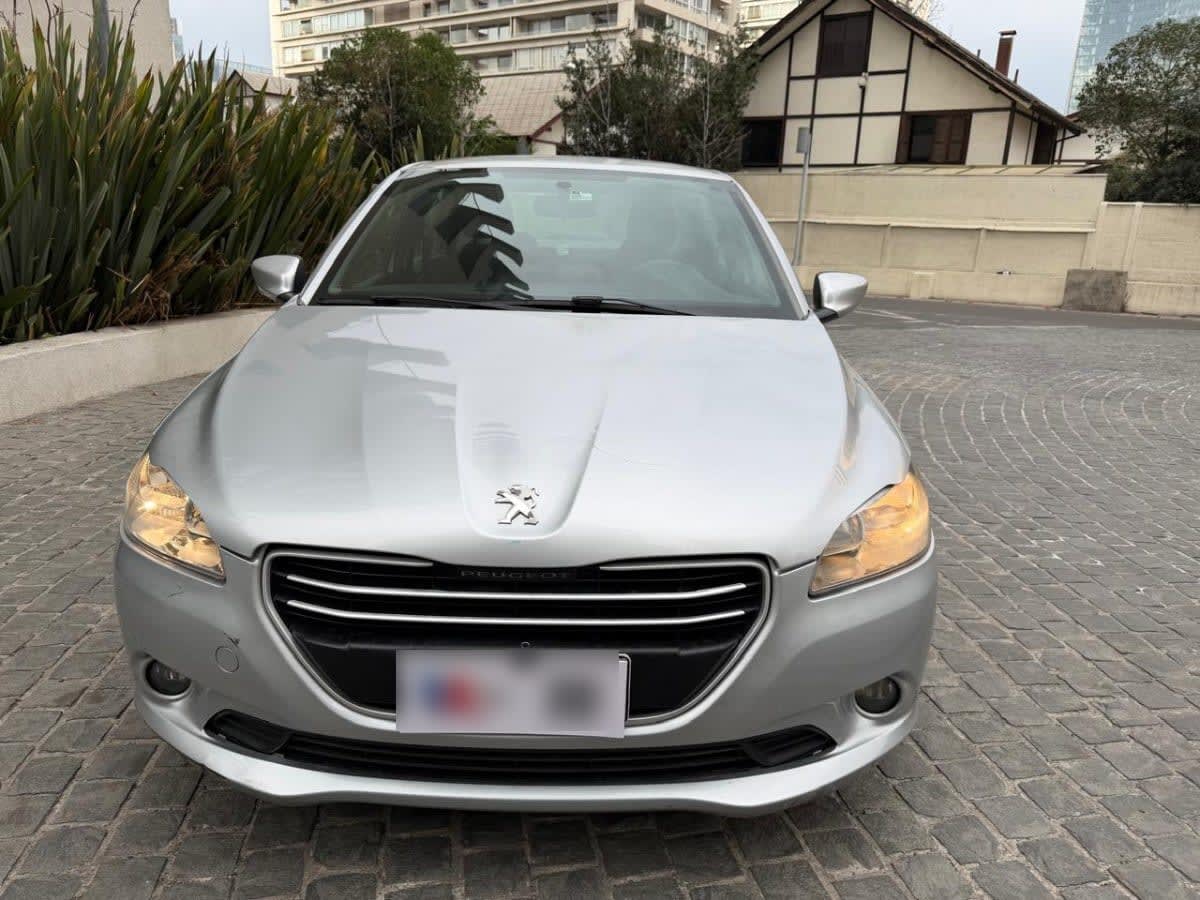 Peugeot 301 Active 1.6 año 2017