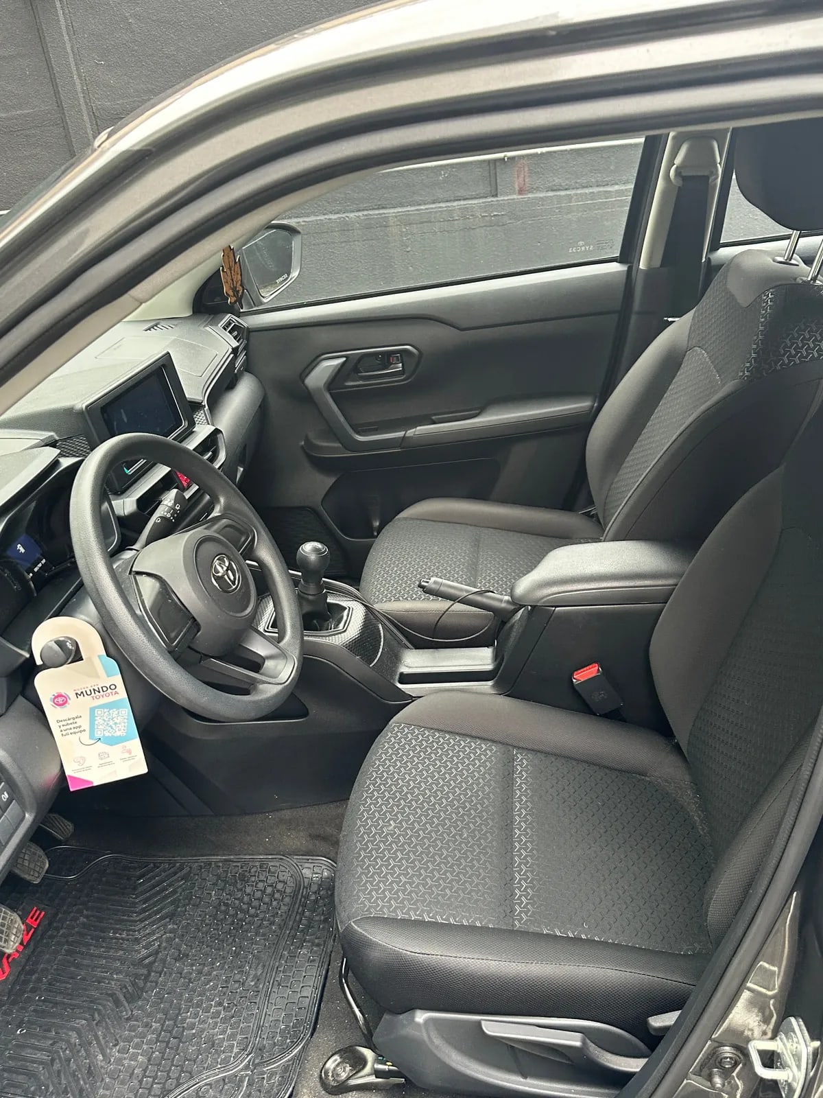 TOYOTA RAIZE 1.2 E Cvt At año 2024