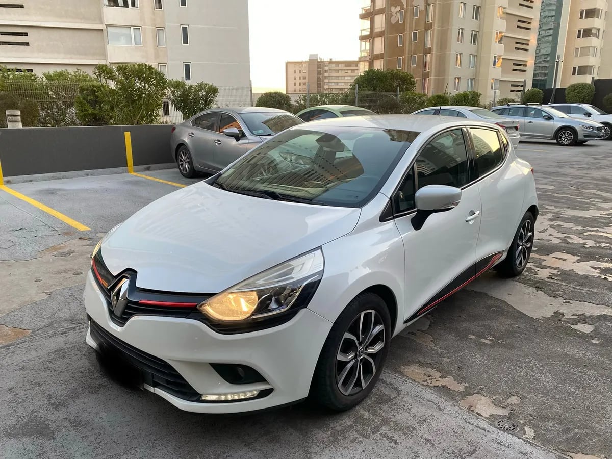 Renault Clio 1.2 Iv Expression Fl Mt año 2017
