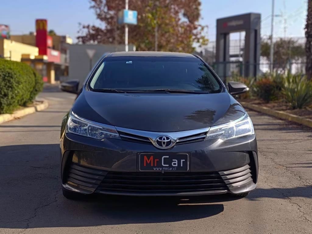 Toyota Corolla Xli año 2015