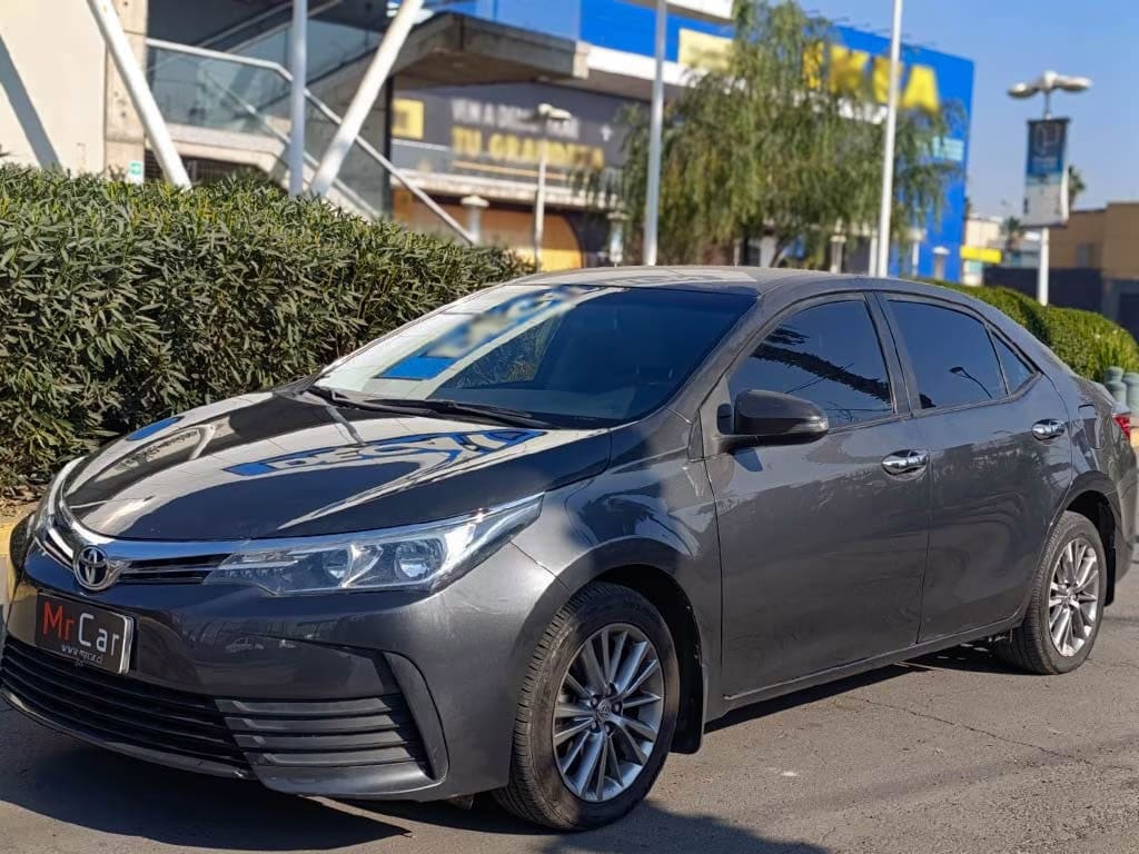 Toyota Corolla Xli año 2015