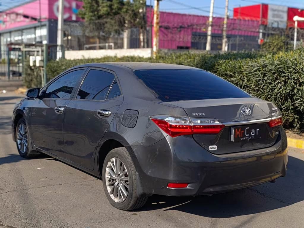 Toyota Corolla Xli año 2015