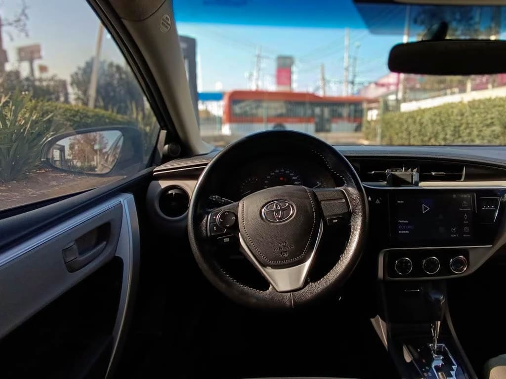 Toyota Corolla Xli año 2015