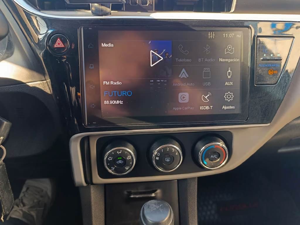 Toyota Corolla Xli año 2015