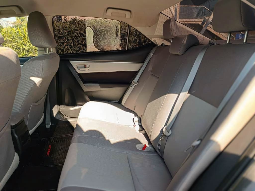 Toyota Corolla Xli año 2015