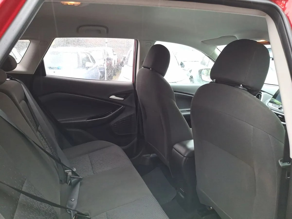 Chevrolet Tracker 1.2t Ls Fwd Mt 5p año 2022