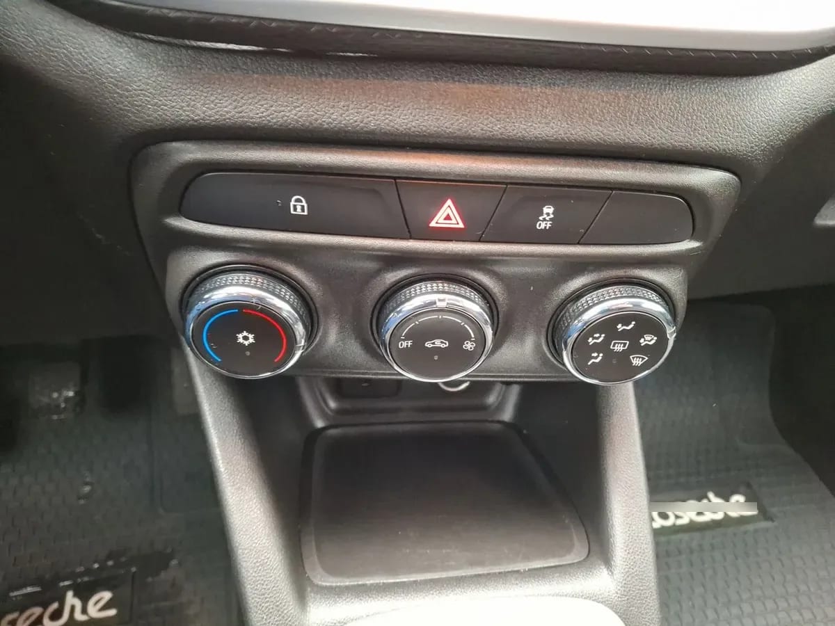 Chevrolet Tracker 1.2t Ls Fwd Mt 5p año 2022