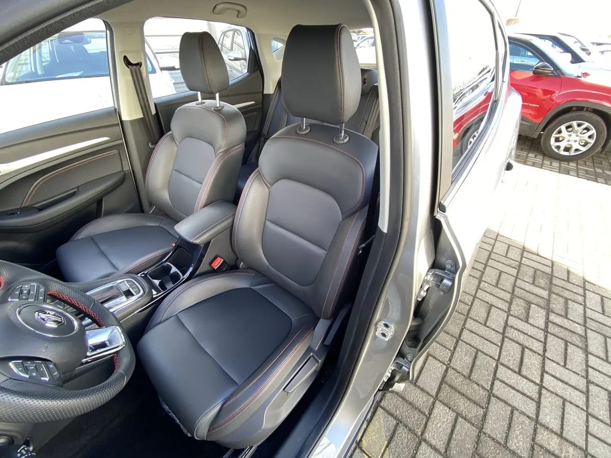 MG Mg Zx 1.5 Dlx 2wd Cvt At 5p año 2026
