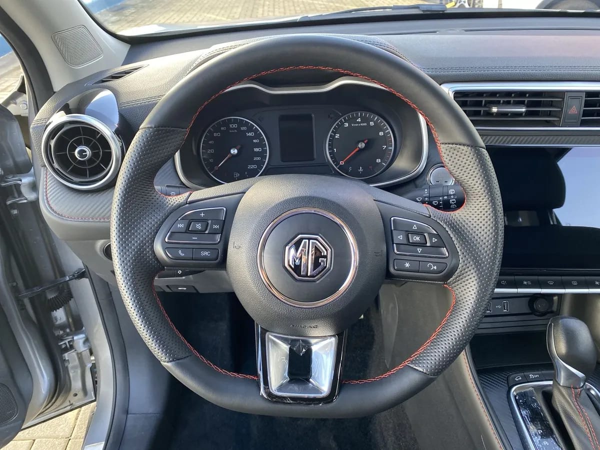 MG Mg Zx 1.5 Dlx 2wd Cvt At 5p año 2026