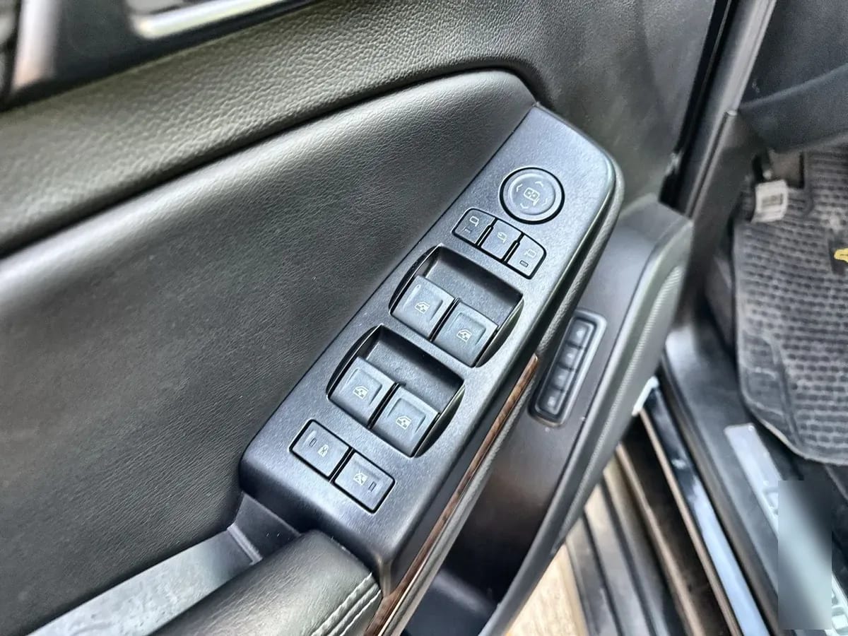 Chevrolet Tahoe 5.3 Lt 4x4 At 5p año 2021