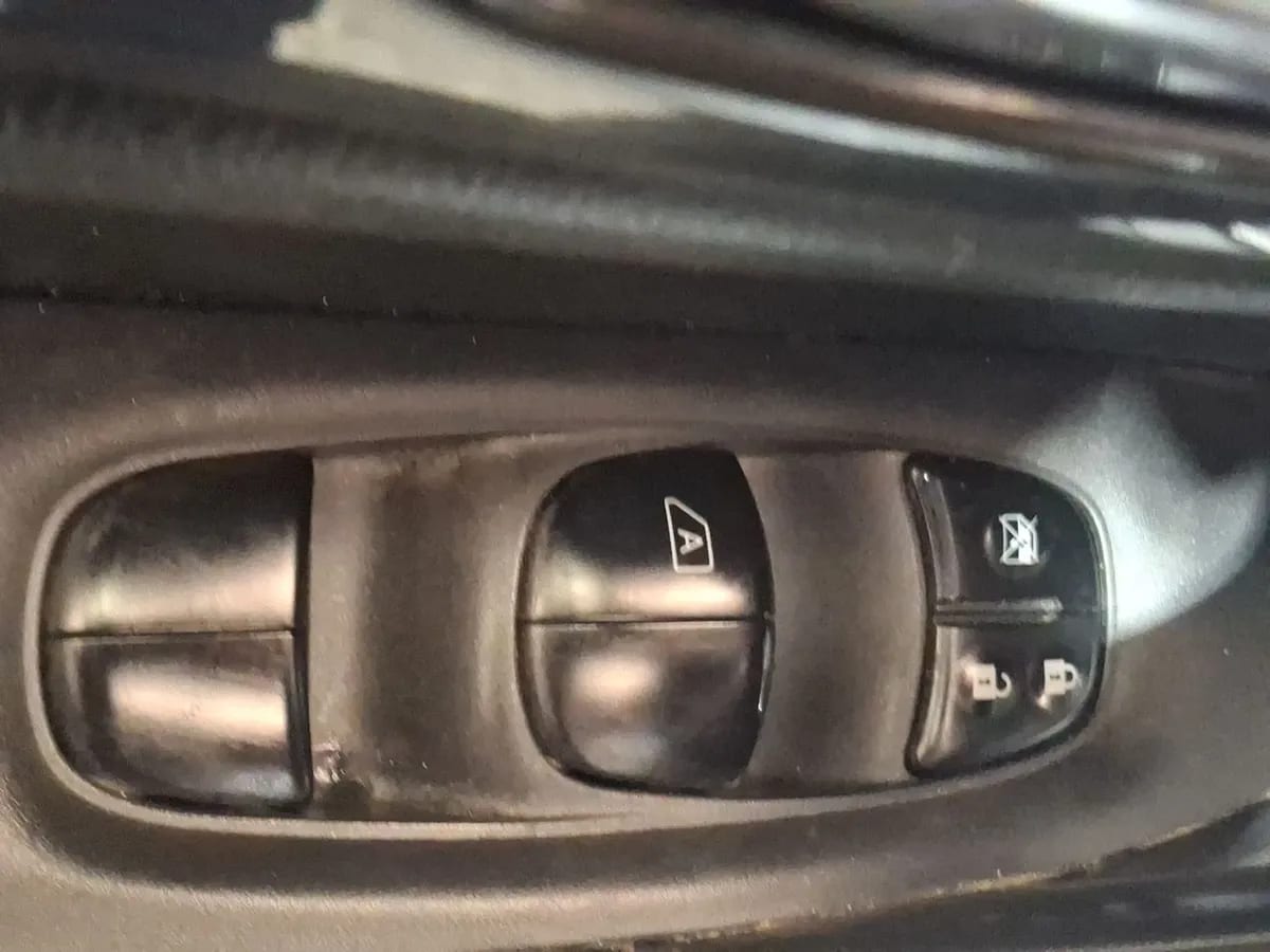 Nissan X-Trail 2.5 Sense 4x2 Cvt At 5p año 2018
